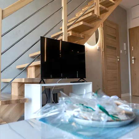 Duplex Apartment, 公寓 *