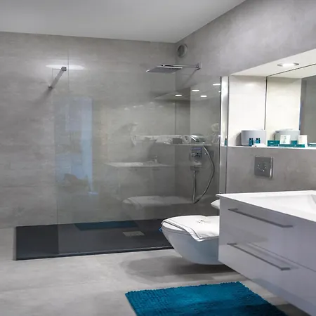 Duplex Apartment, * 里沃