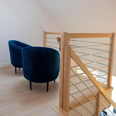 Duplex Apartment, 公寓